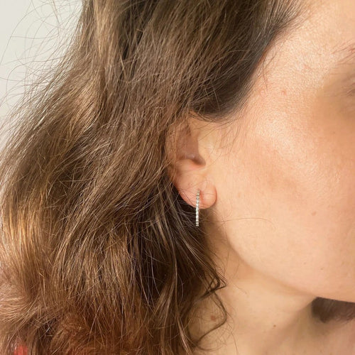 Boucles d'oreilles Boucles d’oreilles créoles en or blanc 18K et diamants 58 Facettes