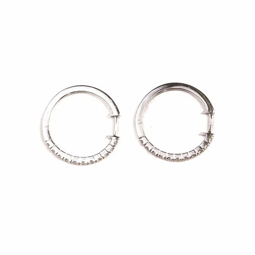 Boucles d'oreilles Boucles d’oreilles créoles en or blanc 18K et diamants 58 Facettes