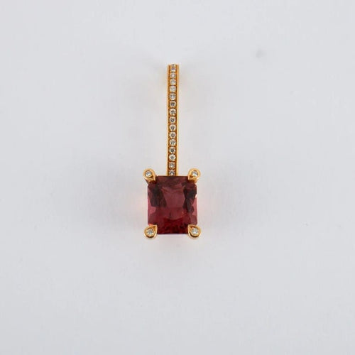 Pendentif Pendentif tourmaline rose en or jaune 18k et diamant 58 Facettes 2.157