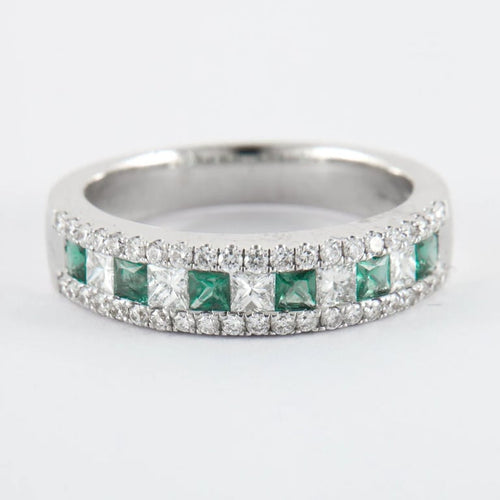 ebc45b83-5a69-403e-3b53-2155e289fb00