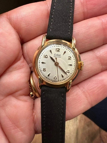 Montre Eska - Montre femme vintage automatique en or jaune 18 carats 58 Facettes