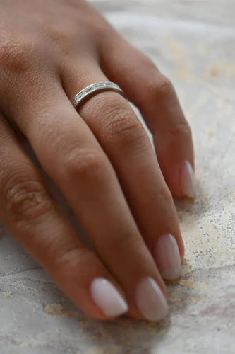 c339e356-3508-4608-769e-e9efc7efaf00