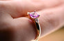 Bague 53 Bague en or rose 18 carats avec saphir rose et deux diamants 58 Facettes