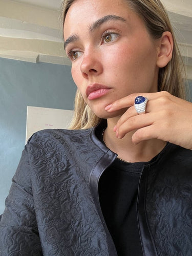 afad514e-834e-4981-d26d-c156c78c3700