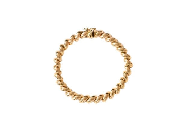 6ed852d4-268a-425b-6827-31a8b4269400