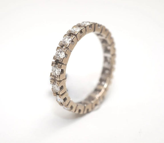 c942bc37-5056-4857-3468-d7ed3039cf00