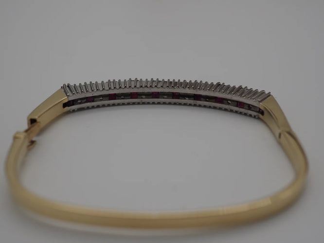 843fbb0b-bb20-4f69-7d99-154fd3101300