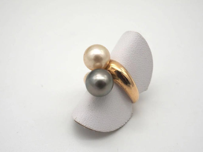 Bague 52 Bague en or jaune 750 avec perle de Tahiti et perle blanche 58 Facettes