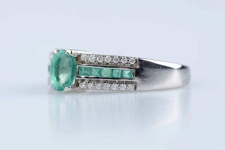 f62306b8-519a-4ddd-d368-5d4e410f4800