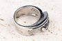Bague 50 Bague 1,65 ct en or blanc, saphirs et diamants 58 Facettes BGADOC405-107