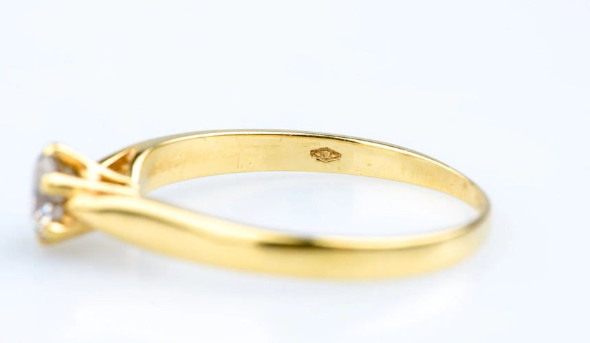 32f7c013-91d0-4962-5fa7-035381b26200