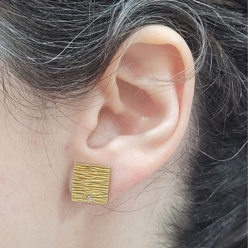 Boucles d'oreilles Boucles d’oreilles en or jaune 18 carats et diamants 58 Facettes PE785