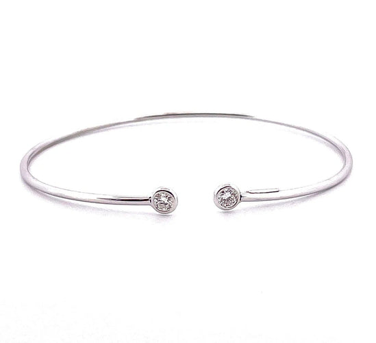 Bracelet Bracelet jonc en or blanc 18 carats avec diamants 58 Facettes