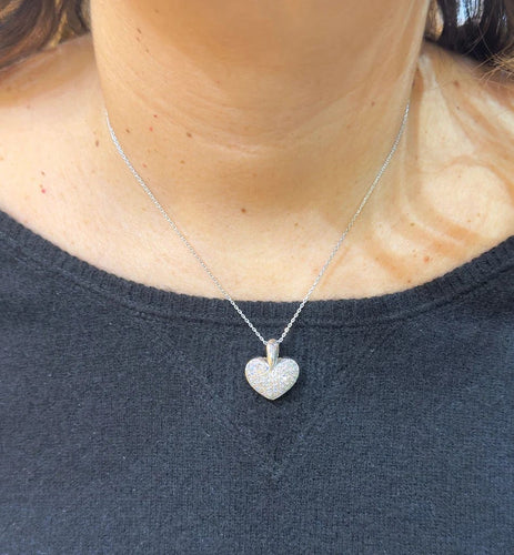 Pendentif Pendentif cœur en or blanc 18 carats et diamants 58 Facettes