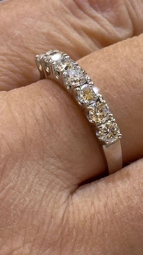 d0ab9a55-c368-484e-b807-8dc7729c2300