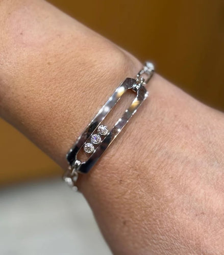 d98ce052-a85a-4958-a4b0-27db8488f400