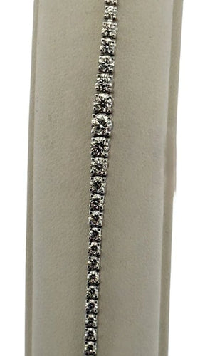 Bracelet Bracelet tennis rivière de diamants en or blanc 18 carats 58 Facettes
