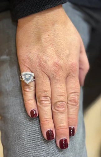 38601e3f-6b70-4daa-041c-eeb82fee6300