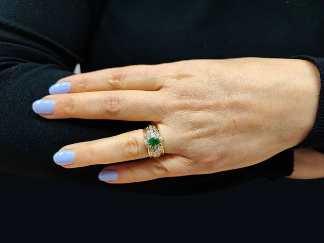 7f759a52-880f-4e0e-c73a-5b40d6bf4400