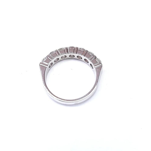 Bague 54 Demi-alliance - Bague en or blanc 18K et diamants 58 Facettes ALL.BAR-FA.46