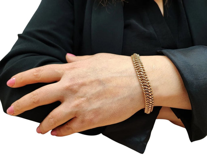 dc433a5c-4d10-40e8-a9f2-c7f2b89aed00