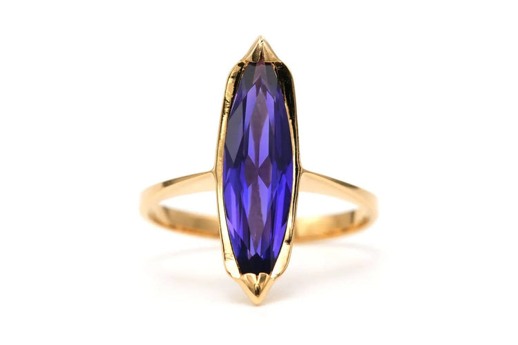 Bague 52 Bague contemporaine sertie d’une améthyste en or jaune 18 carats 58 Facettes 23165