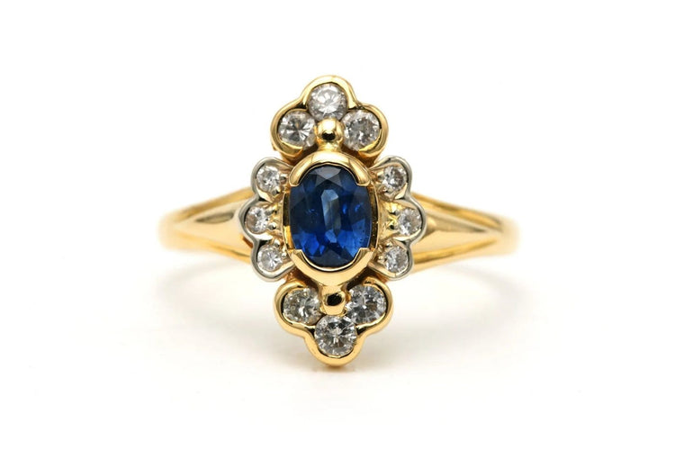 Bague 52 Bague contemporaine sertie d’un saphir et de diamants en or jaune 18 carats 58 Facettes 23234