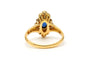 Bague 52 Bague contemporaine sertie d’un saphir et de diamants en or jaune 18 carats 58 Facettes 23234