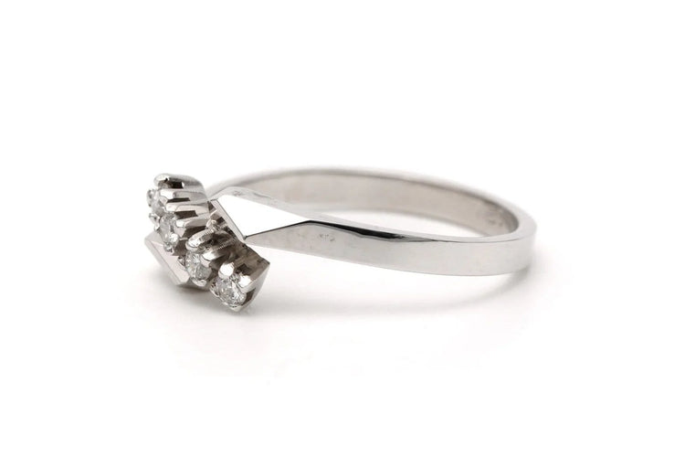 Bague 51 Bague contemporaine en or blanc et diamants 58 Facettes 23339