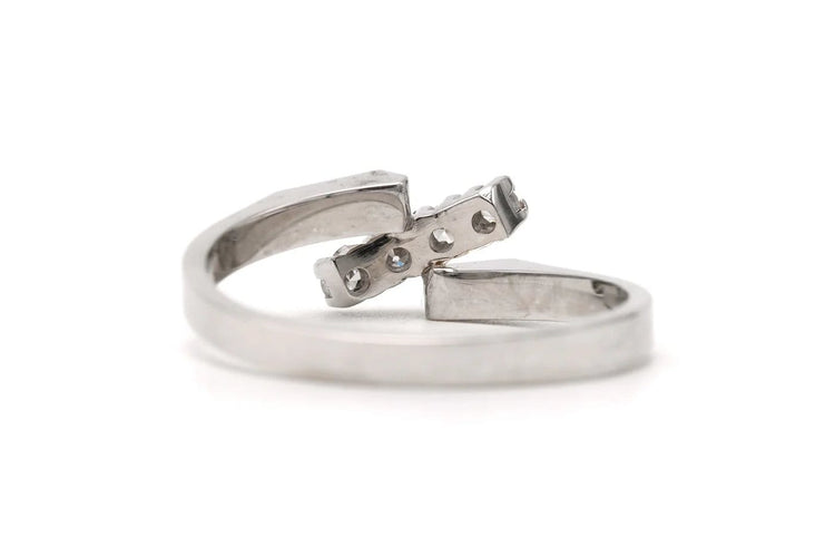 Bague 51 Bague contemporaine en or blanc et diamants 58 Facettes 23339