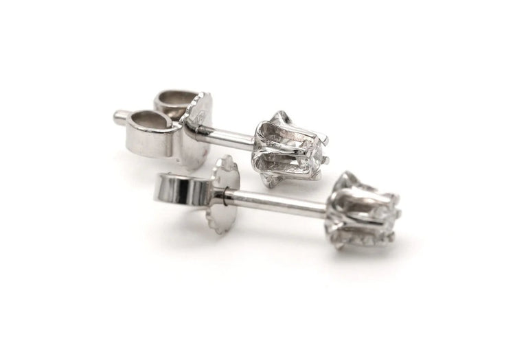 Boucles d'oreilles Art déco - Boucles d'oreilles en or blanc et diamants 58 Facettes 23334