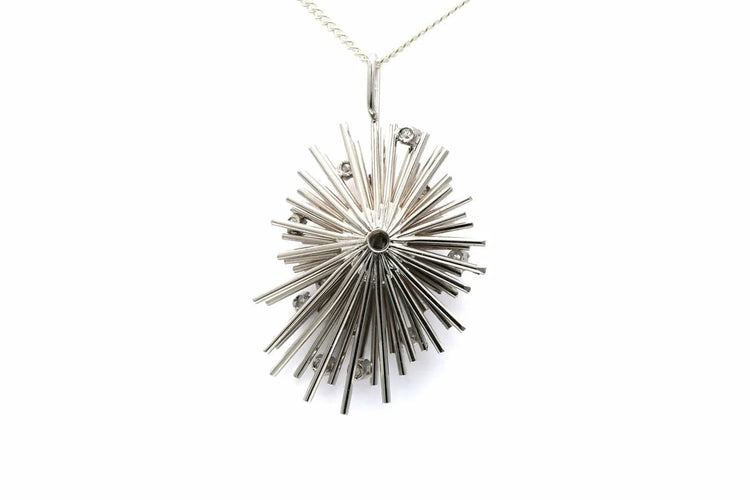 Pendentif Pendentif années 50 serti d’émeraudes et diamants en or blanc 18 carats 58 Facettes 23329