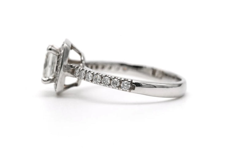 Bague 52 Bague contemporaine en or blanc 18 carats et diamants 1,32 ct 58 Facettes 23394
