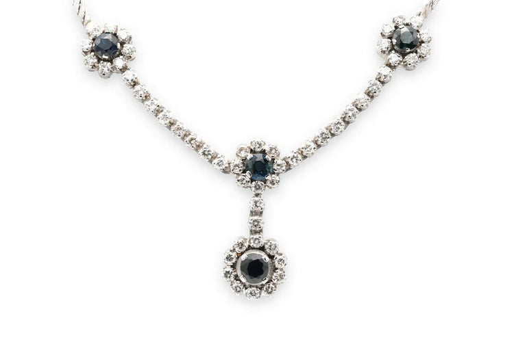 Collier Collier années 1970 en or blanc 18 carats avec saphirs et diamants 58 Facettes 23301