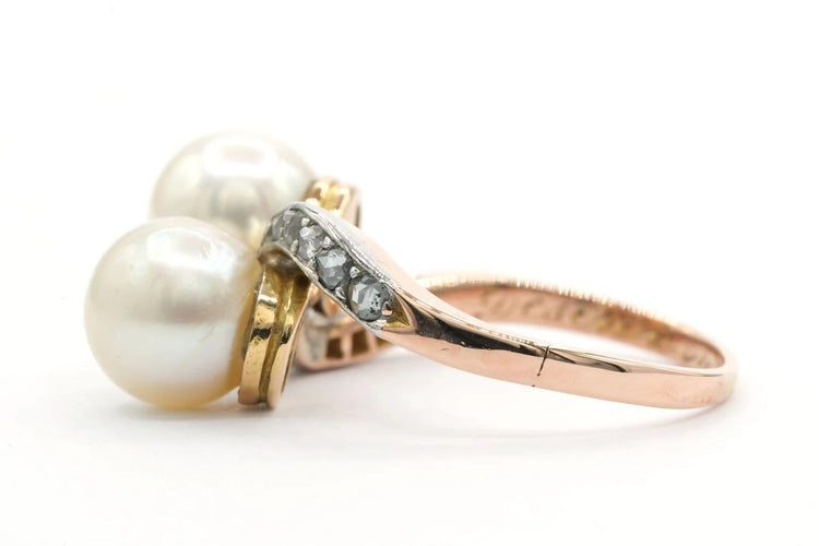 Bague 48 Bague Art nouveau en or jaune et blanc 18 carats, perles et diamants 58 Facettes B413