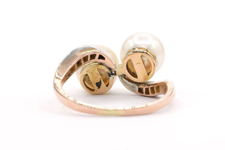 Bague 48 Bague Art nouveau en or jaune et blanc 18 carats, perles et diamants 58 Facettes B413