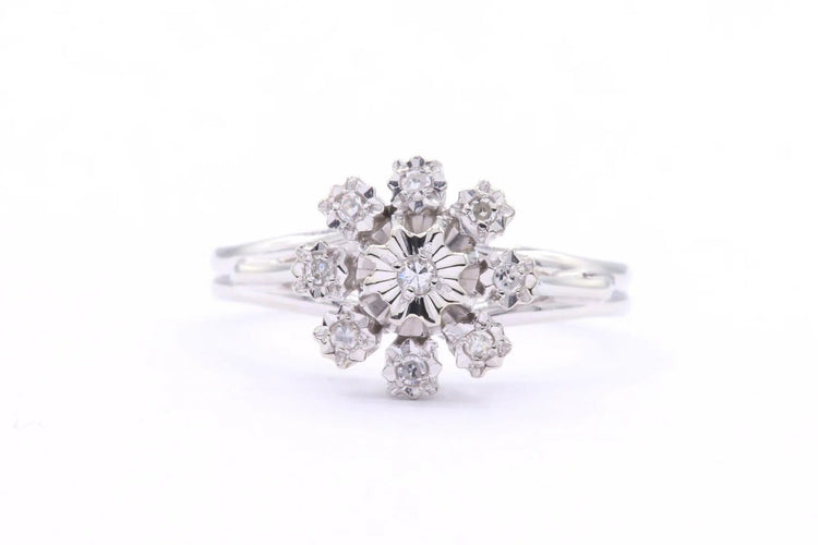 Bague 54 Bague années 70 en or blanc 18 carats et diamants taille brillant 58 Facettes B403