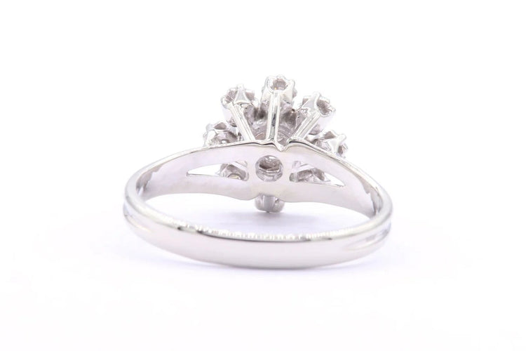 Bague 54 Bague années 70 en or blanc 18 carats et diamants taille brillant 58 Facettes B403