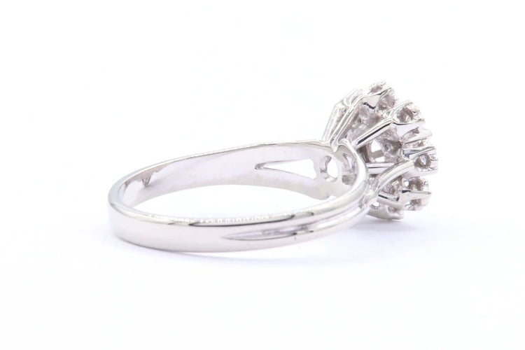 Bague 54 Bague années 70 en or blanc 18 carats et diamants taille brillant 58 Facettes B403