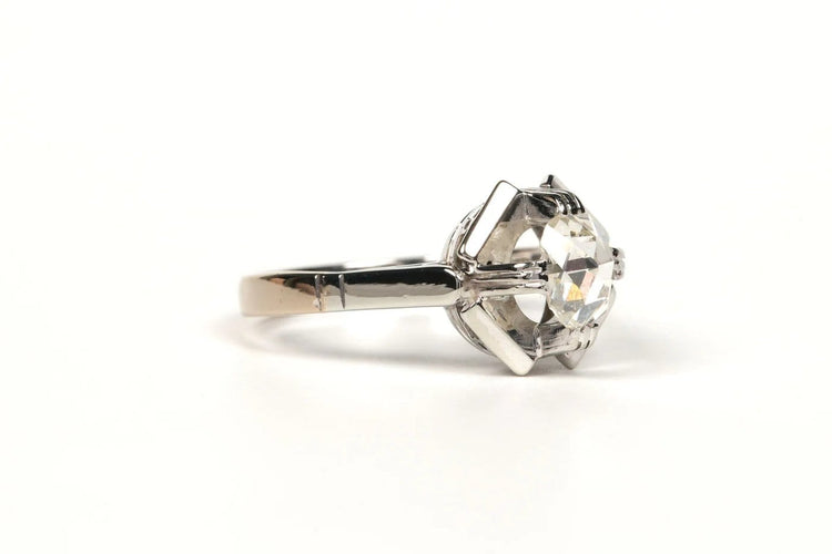 Bague 53 Bague Art déco en or blanc 18 carats sertie d’un diamant taille rose 58 Facettes B446