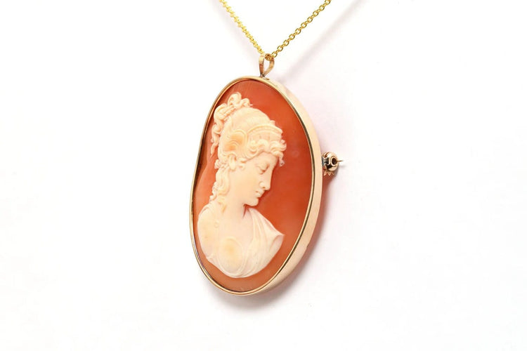 Pendentif Pendentif-broche années 50 en or jaune 14 carats et camée coquillage 58 Facettes 21437