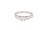 Bague 48 Bague contemporaine en or blanc 18 carats sertie de diamants 58 Facettes 21784
