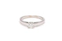 Bague 48 Bague contemporaine en or blanc 18 carats sertie de diamants 58 Facettes 21784