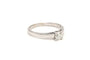 Bague 48 Bague contemporaine en or blanc 18 carats sertie de diamants 58 Facettes 21784