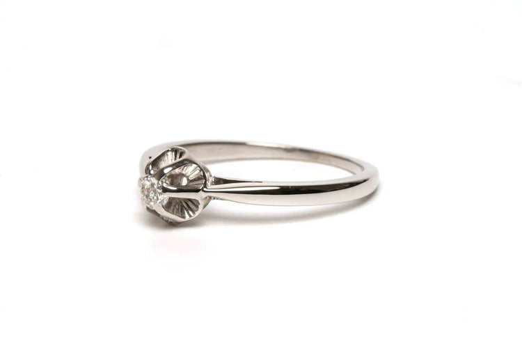 Bague 54 Art déco - Bague en or blanc et diamants 58 Facettes 21855