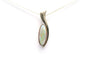 Pendentif Pendentif années 70 en or jaune 18 carats serti d’une opale 58 Facettes 20173