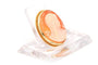 Broche Broche en or jaune 18 carats sertie d’un camée coquillage 58 Facettes B570