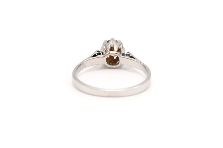 Bague 53 Bague années 50 en or blanc 18 carats avec diamant jaune 58 Facettes 20197