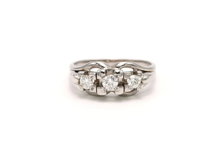 Bague 53 Bague Art déco en or blanc 18 carats sertie de diamants taille ancienne 58 Facettes 20428