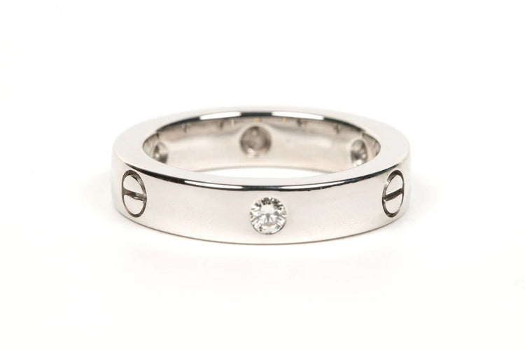 Bague 49 Bague contemporaine en or blanc 18 carats sertie de diamants taille brillant 58 Facettes B415